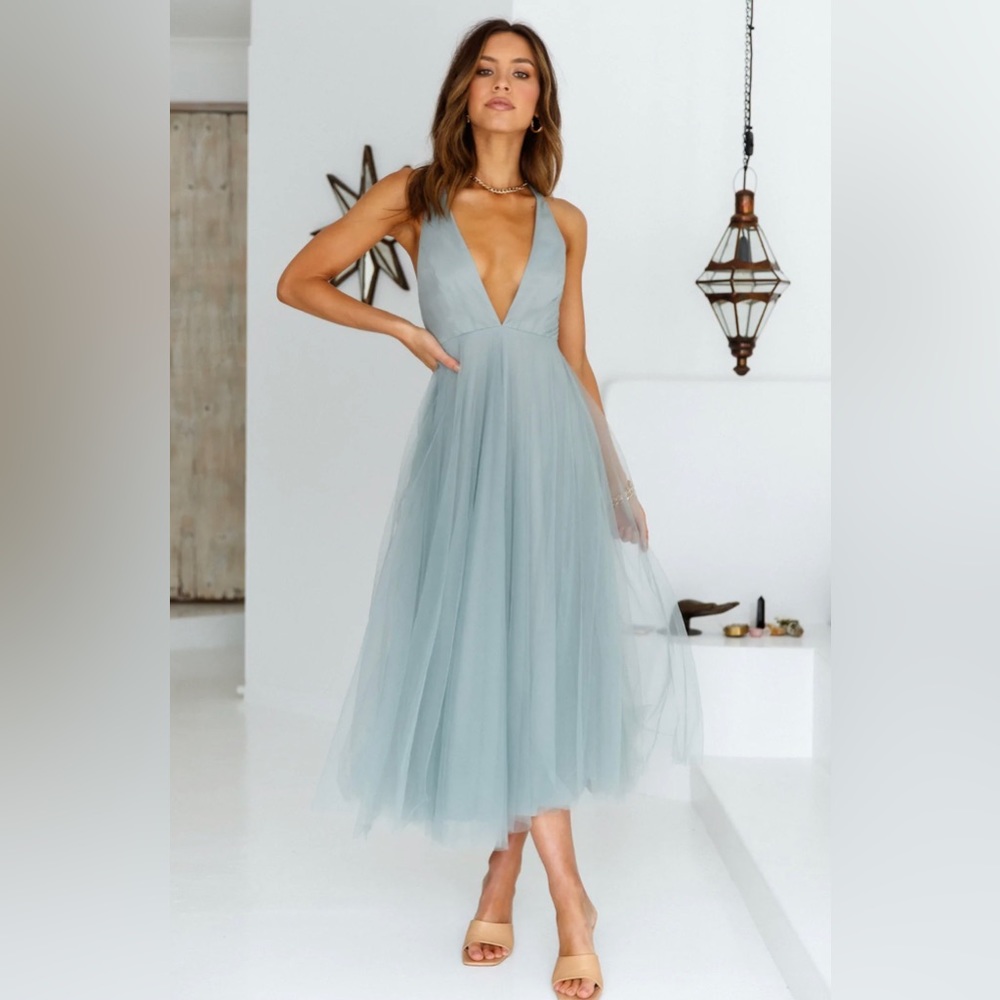 Gorgeous Hello Molly Kiss The Girl Midi Dress Sage